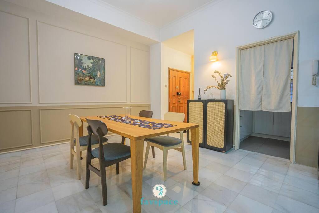 Doorstep - Sunway Putra Mall - Close To Pwtc For 4 Apartment *